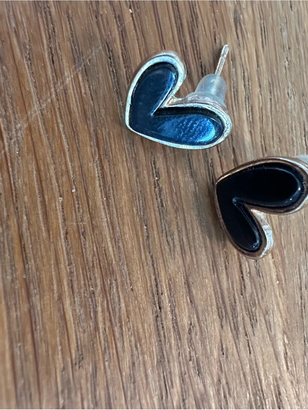 Heart Stud Earrings in Black and Navy Blue